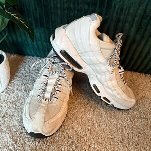 2014 Nike Air Max 95s White and Black, Size 8 Good Condition